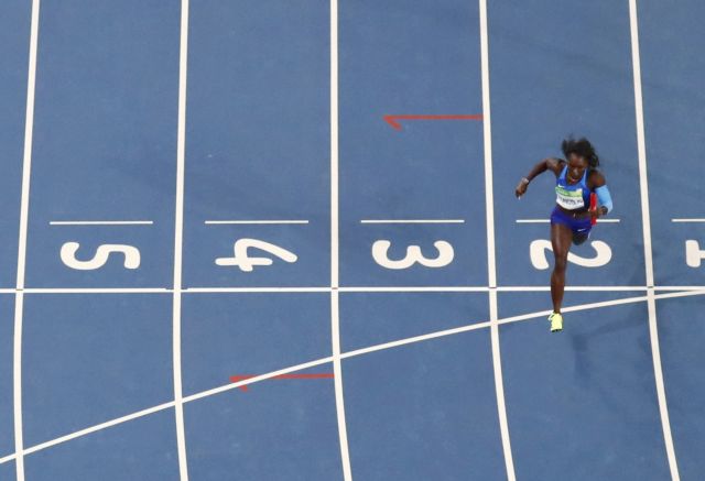 Με τον καλύτερο χρόνο πέρασαν τελικά οι ΗΠΑ στον τελικό των 4Χ100 γυναικών