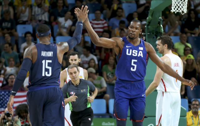 Μπάσκετ (Α): Θρίαμβος της Σερβίας στον τελικό με αντίπαλο τις ΗΠΑ