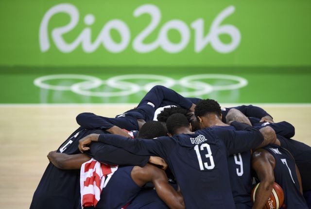 Απόλυτες κυρίαρχοι οι ΗΠΑ και ένα ακόμα χρυσό, 96-66 τη Σερβία