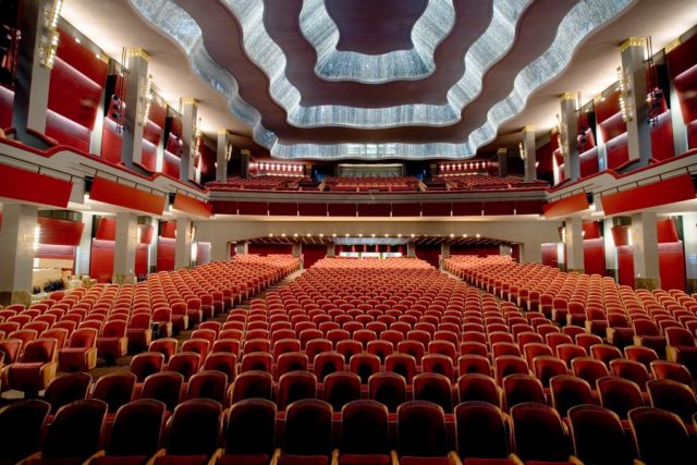 Αλλάζει χέρια το ιστορικό Θέατρο Παλλάς