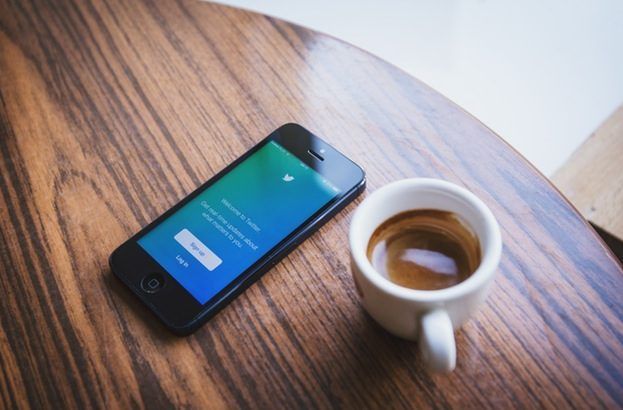 Μέσω Twitter κακόβουλες εντολές σε μολυσμένα smartphone