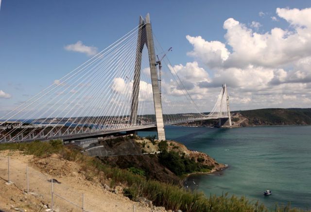 «Από Ευρώπη πάμε Ασία»: Ο Ερντογάν εγκαινίασε την τρίτη γέφυρα του Βοσπόρου
