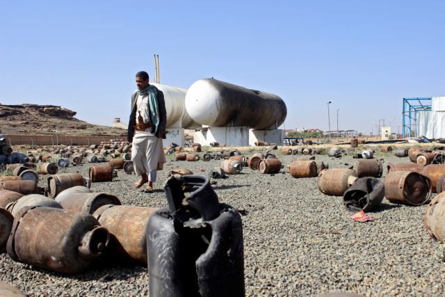 Δεκάδες νεκροί σε επίθεση αυτοκτονίας στην Υεμένη