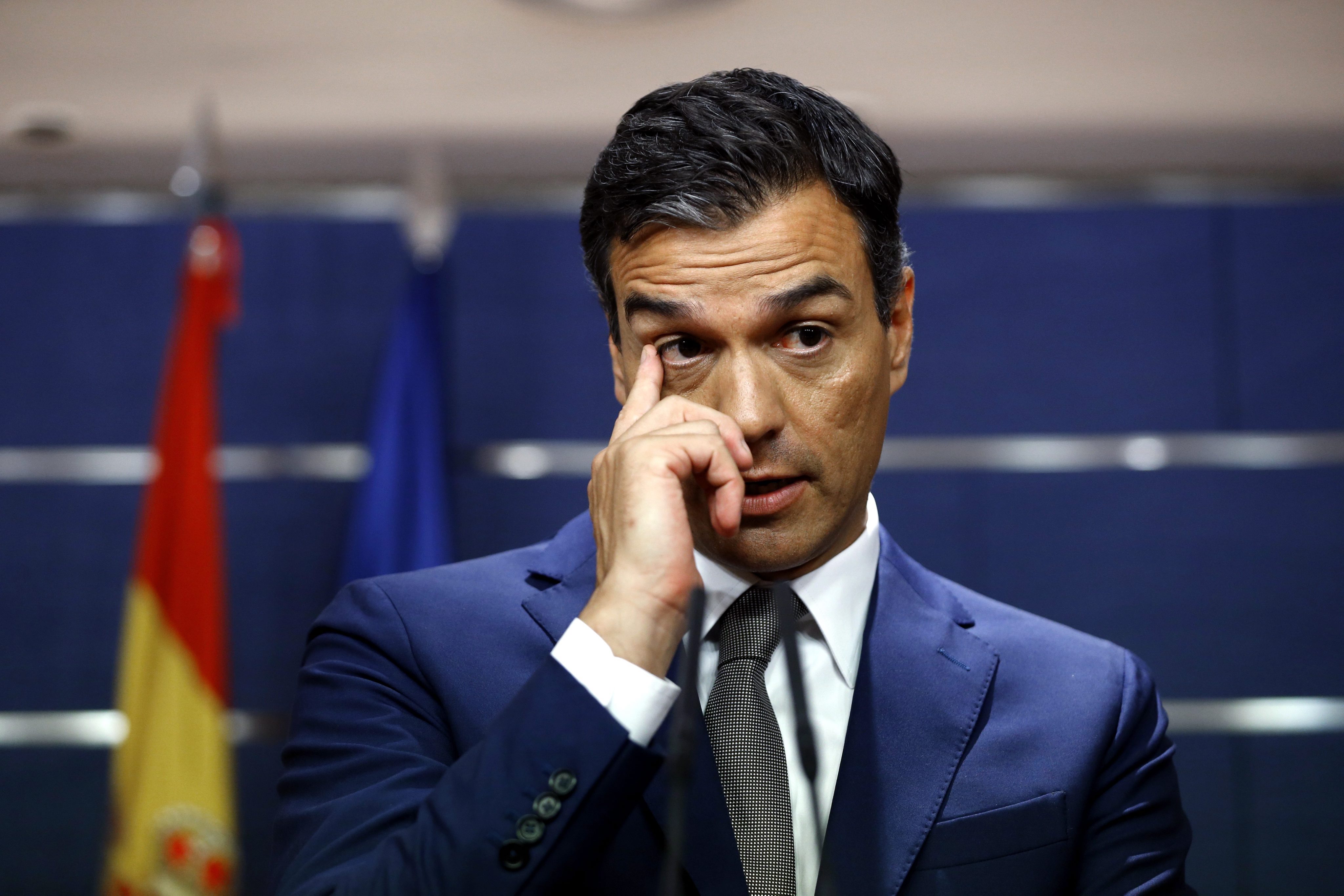 Ισπανία: Άτεγκτοι οι Σοσιαλιστές απέναντι στον Ραχόι, πιο κοντά η τρίτη κάλπη