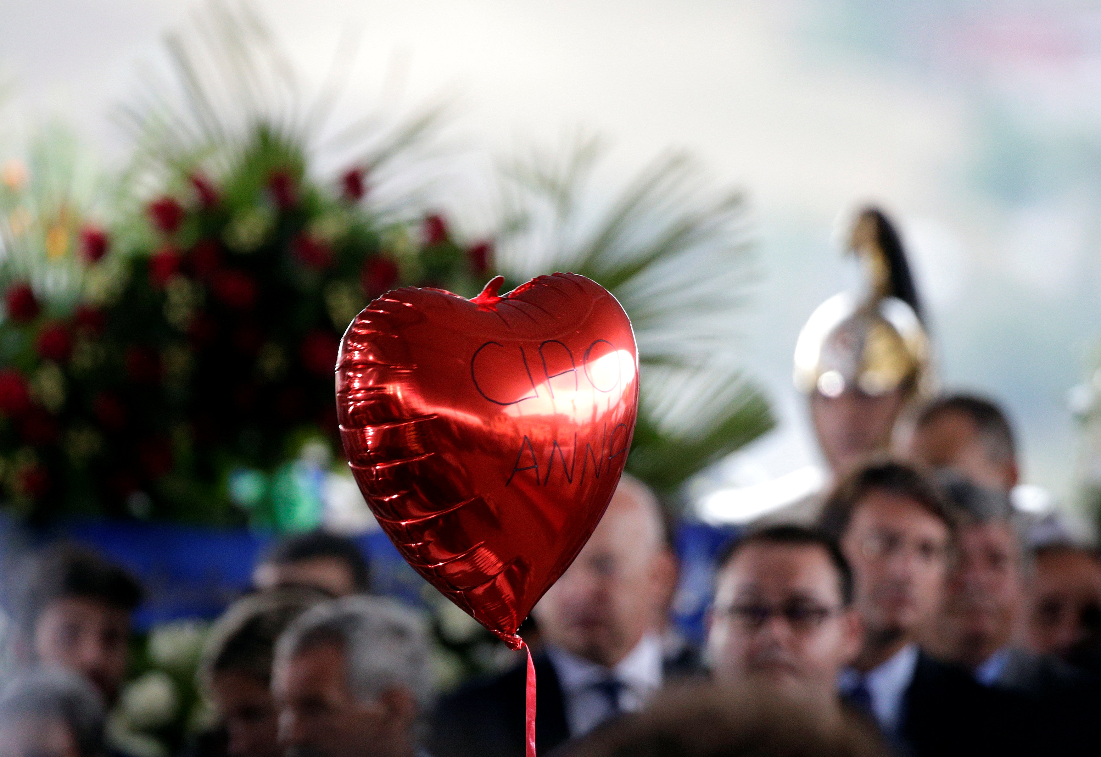 Βαθύ πένθος στο Αματρίτσε, στις κηδείες δεκάδων θυμάτων του σεισμού