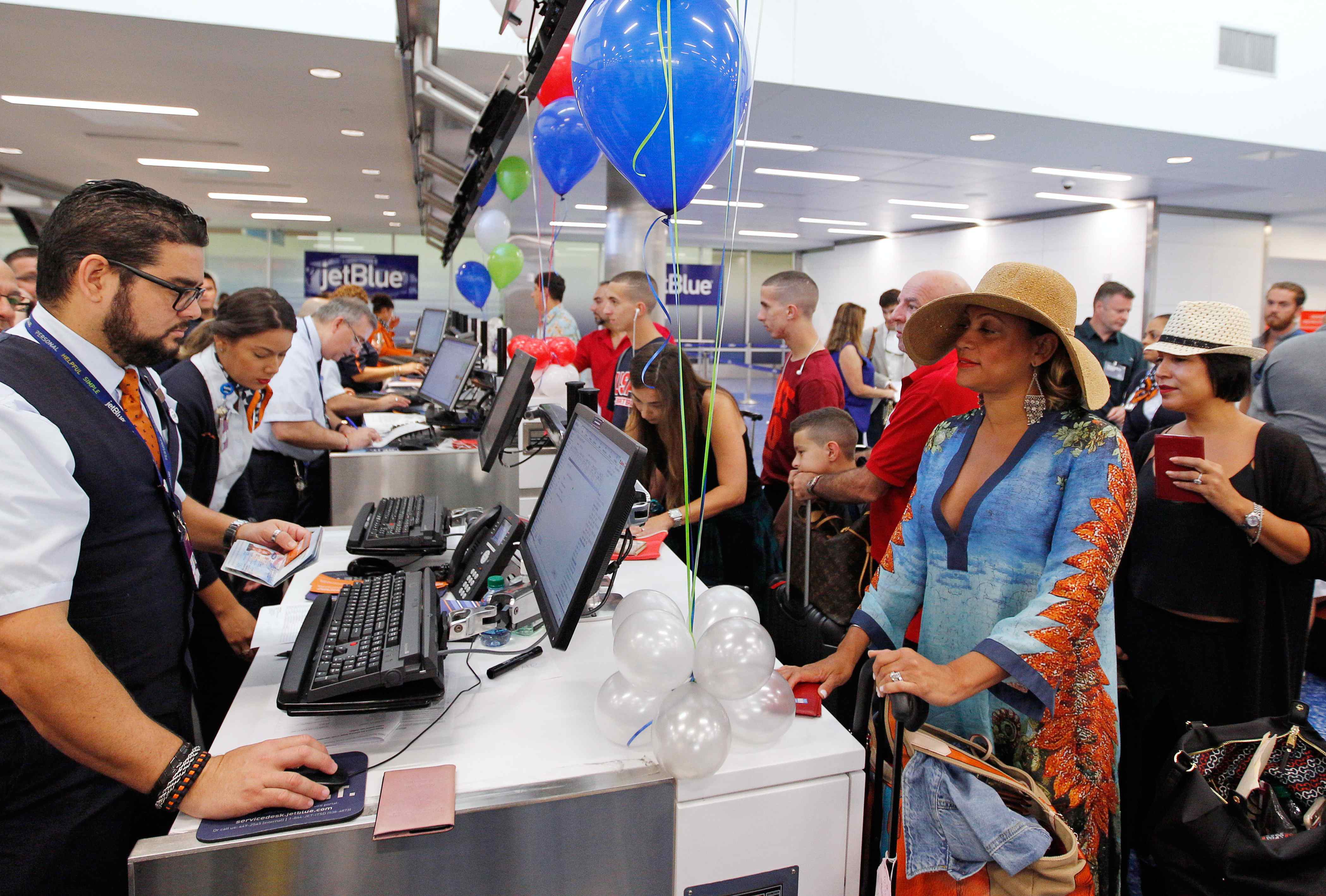 Σε πανηγυρικό κλίμα η πρώτη εμπορική πτήση από ΗΠΑ προς Κούβα
