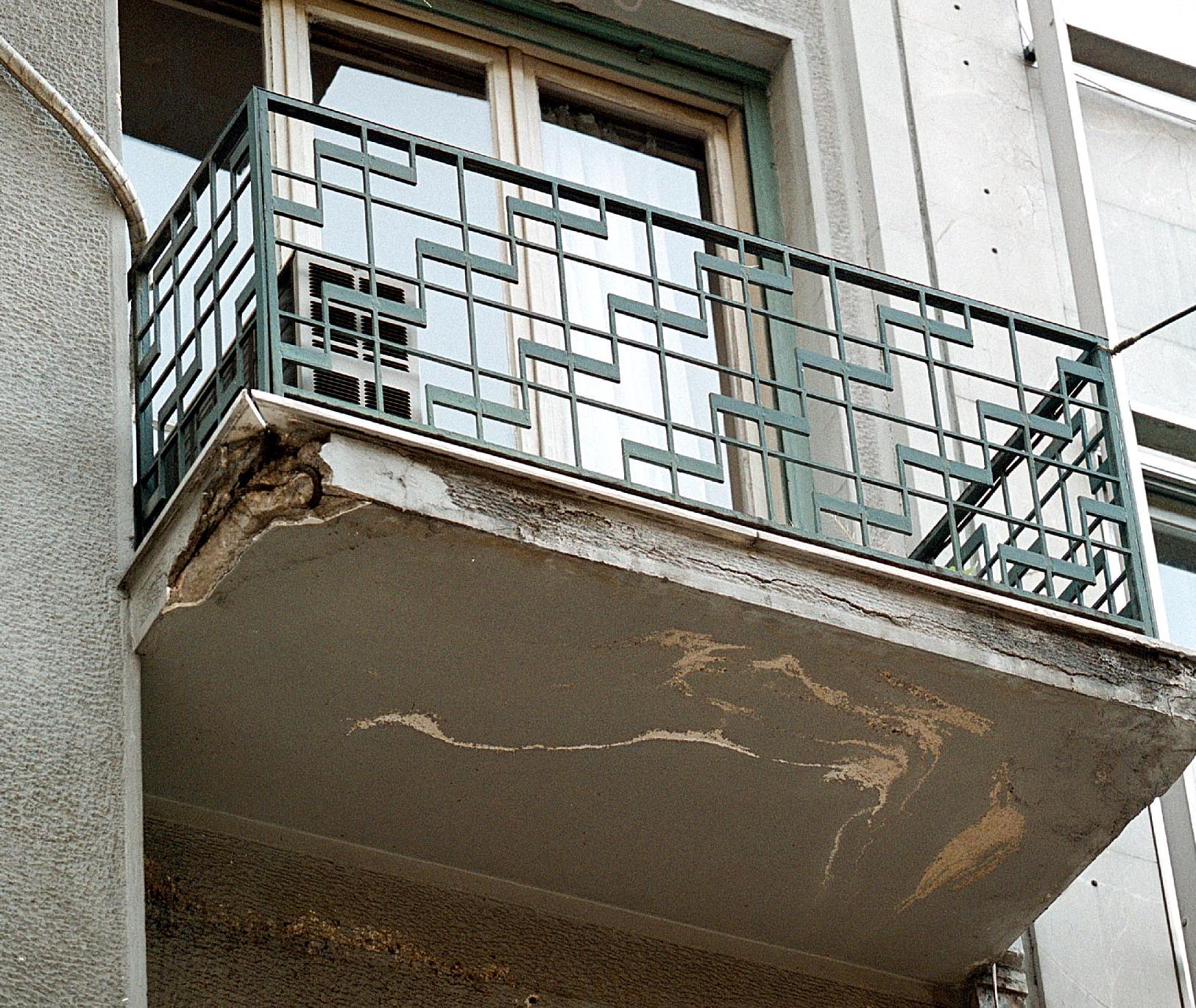 Μπαλκόνι που αποκολλήθηκε σκότωσε 36χρονο σε χωριό των Τρικάλων