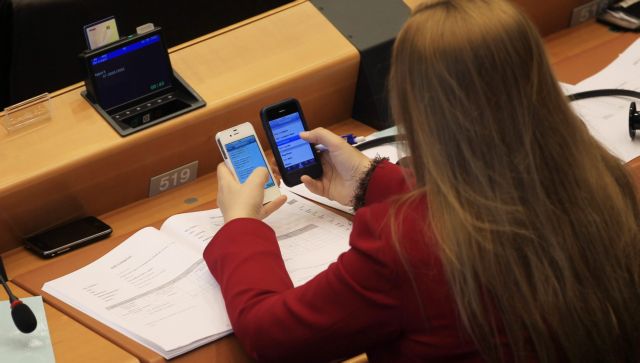 Τέλος στις χρεώσεις περιαγωγής τον Ιούνιο του 2017, αλλά με εξαιρέσεις