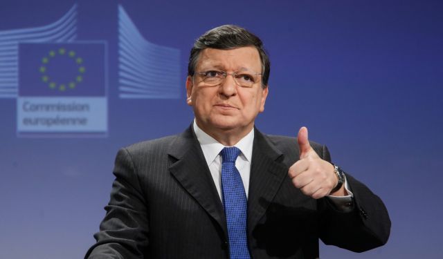 Η ΕΕ εξετάζει την πρόσληψη του Μπαρόζο από την Goldman Sachs