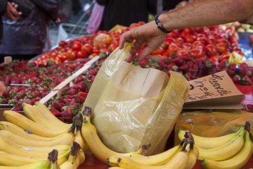 Aυστηρότερο πλαίσιο λειτουργίας για λαϊκές αγορές και υπαίθριο εμπόριο