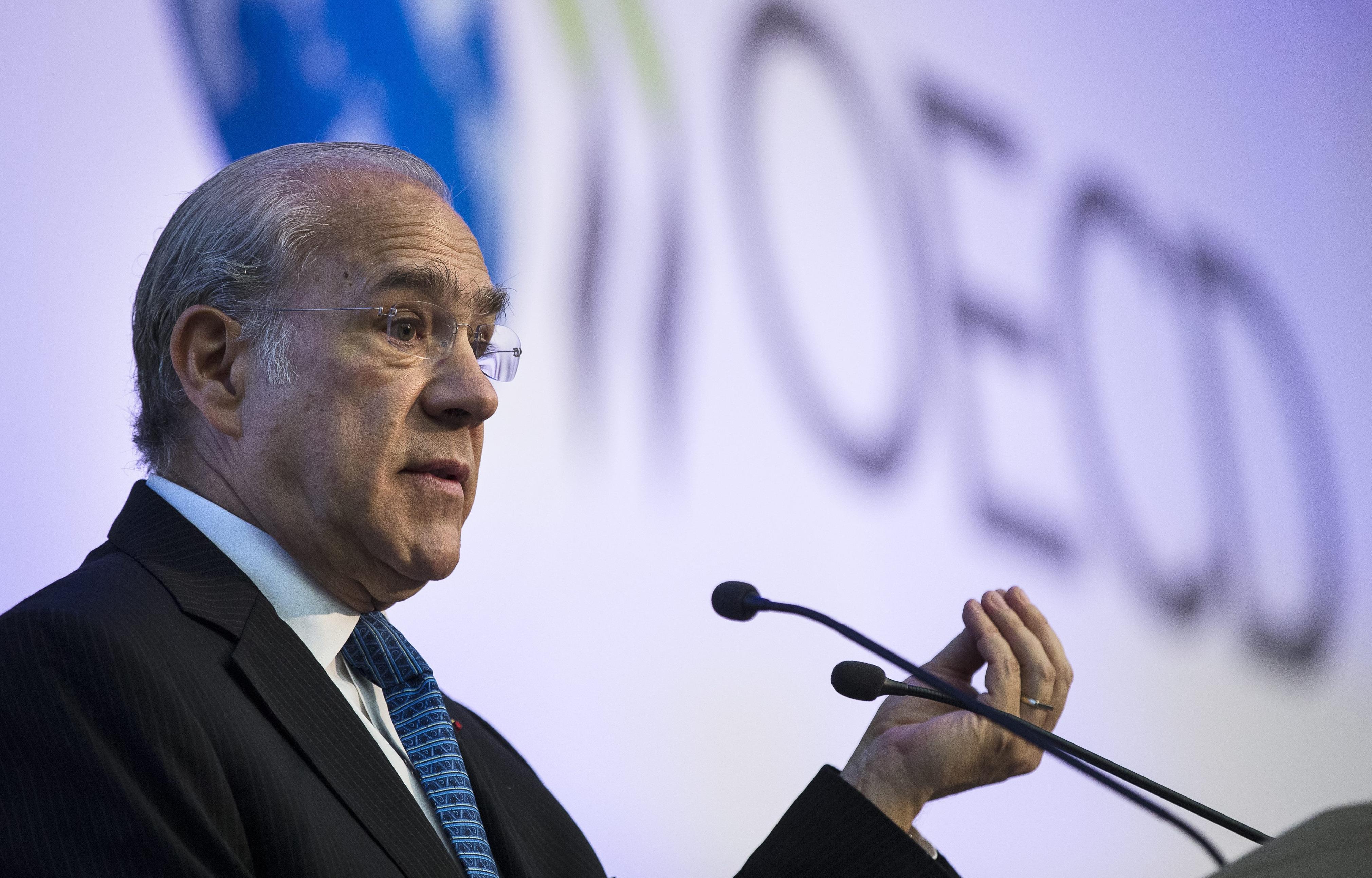 ΟΟΣΑ: Βλέπει επιβράδυνση της ανάπτυξης στην παγκόσμια οικονομία το 2016