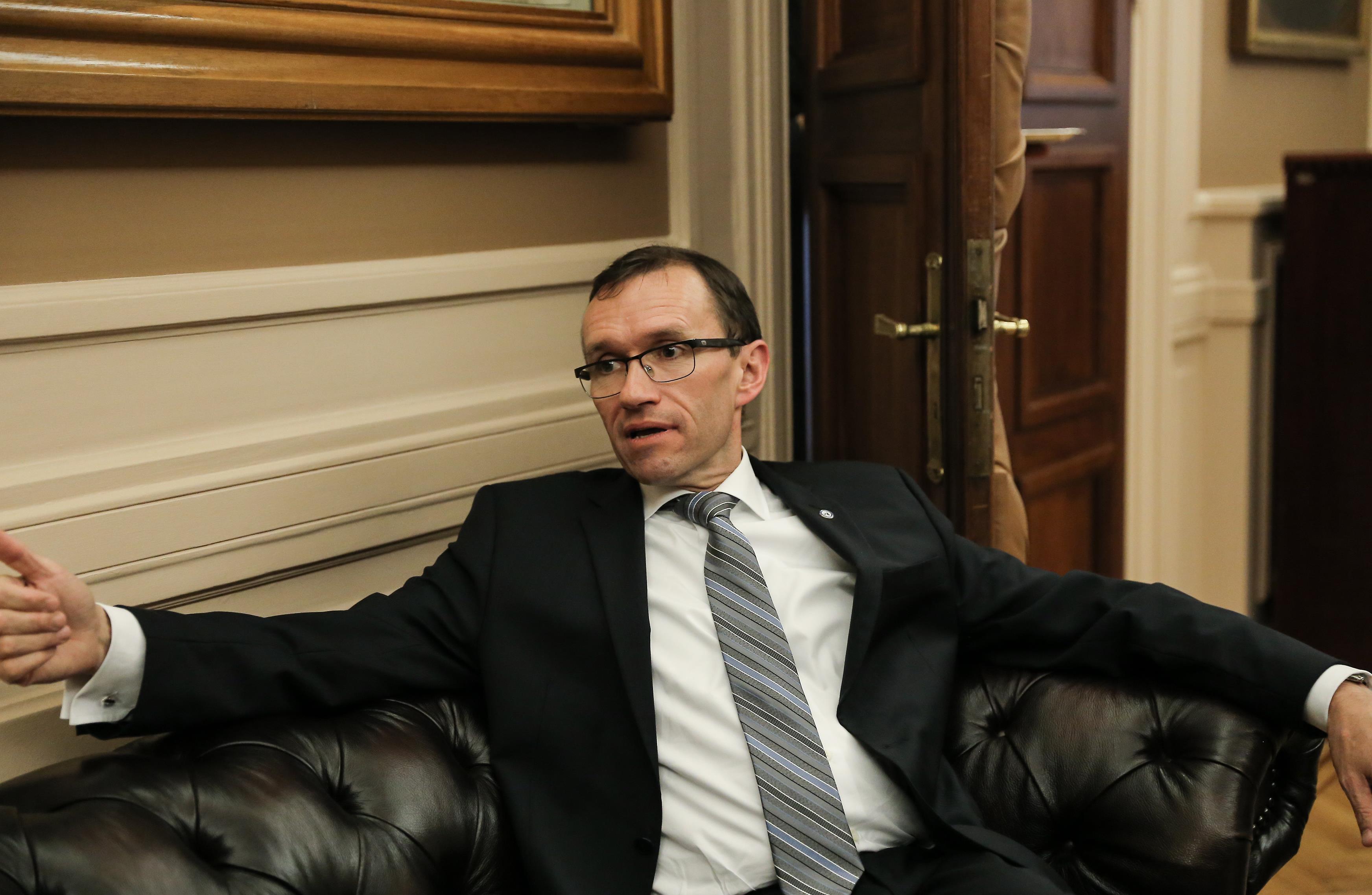 Με τον πρωθυπουργό συναντάται ο απεσταλμένος του ΟΗΕ για το Κυπριακό