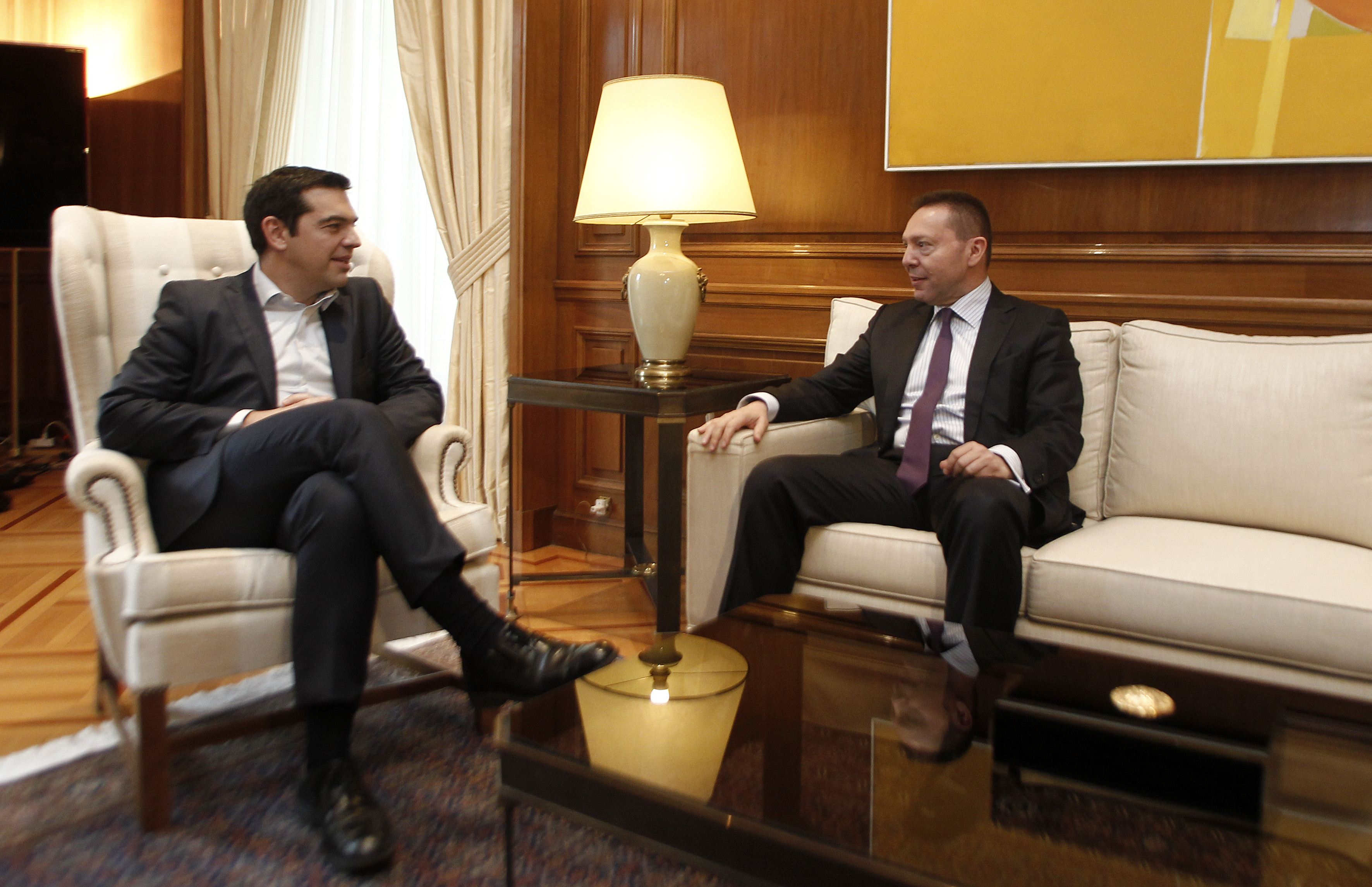 Στις 6 το απόγευμα το ραντεβού Τσίπρα – Στουρνάρα