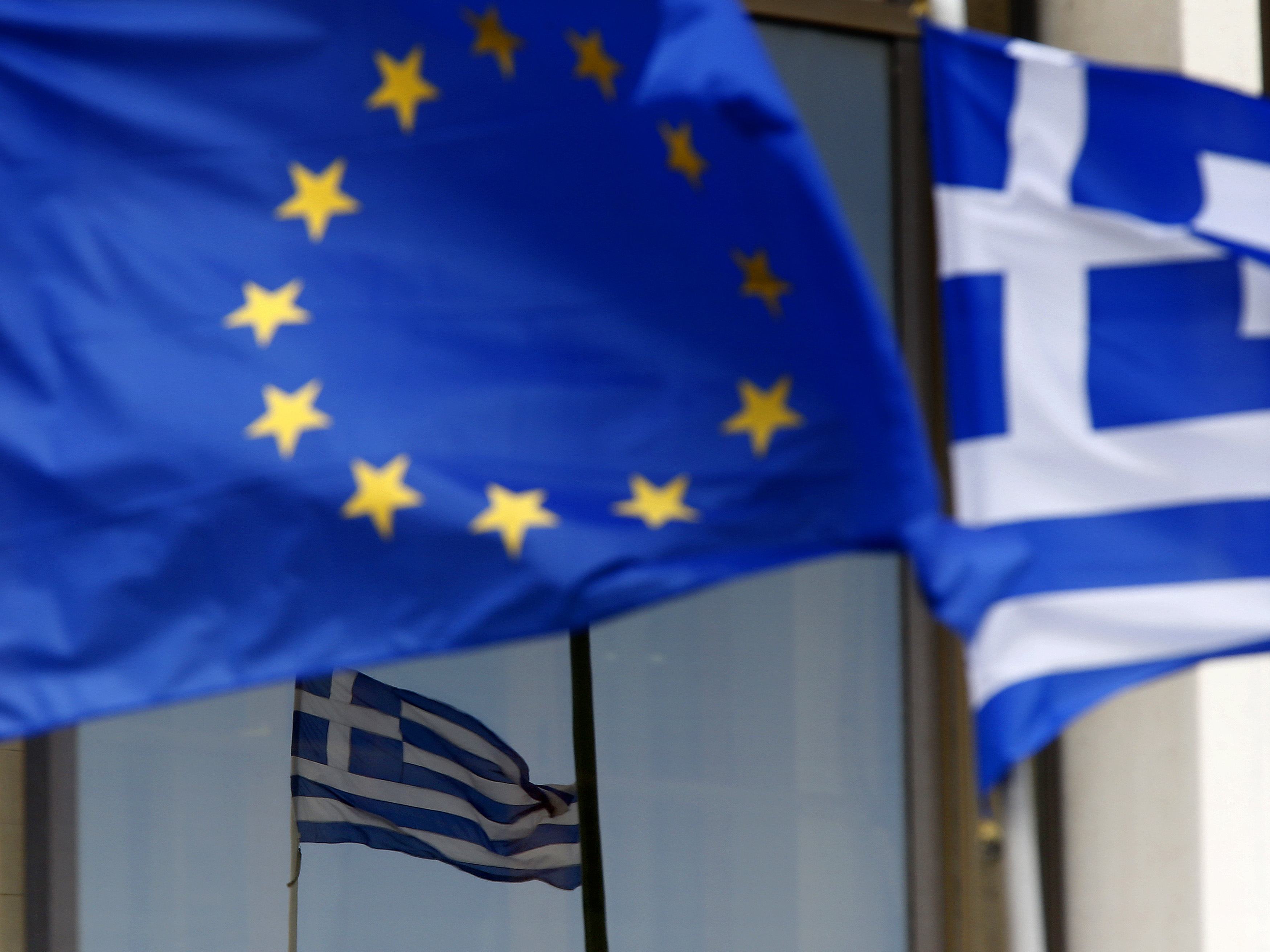 Handelsblatt: Το Eurogroup δεν θα αποδεσμεύσει νέα ποσά για την Ελλάδα