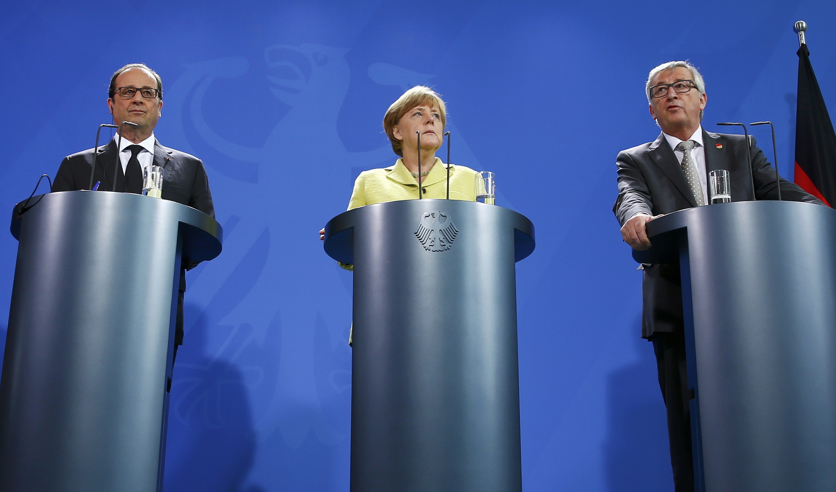 Ραντεβού Μέρκελ-Ολάντ-Γιούνκερ, ιταλική ενόχληση για τη μη πρόσκληση Ρέντσι