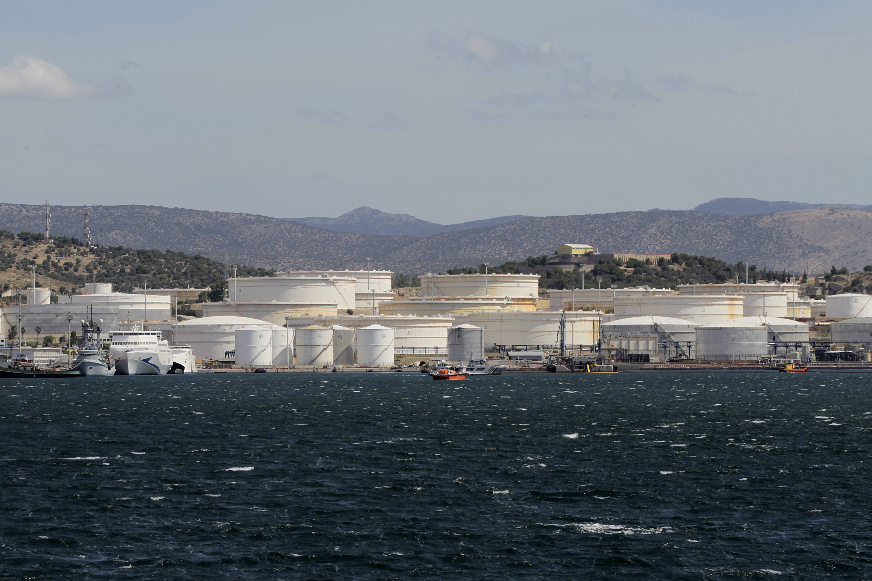 Ελληνικά Πετρέλαια: Συγχώνευση της ΕΚΟ με τα «Ελληνικά Καύσιμα»