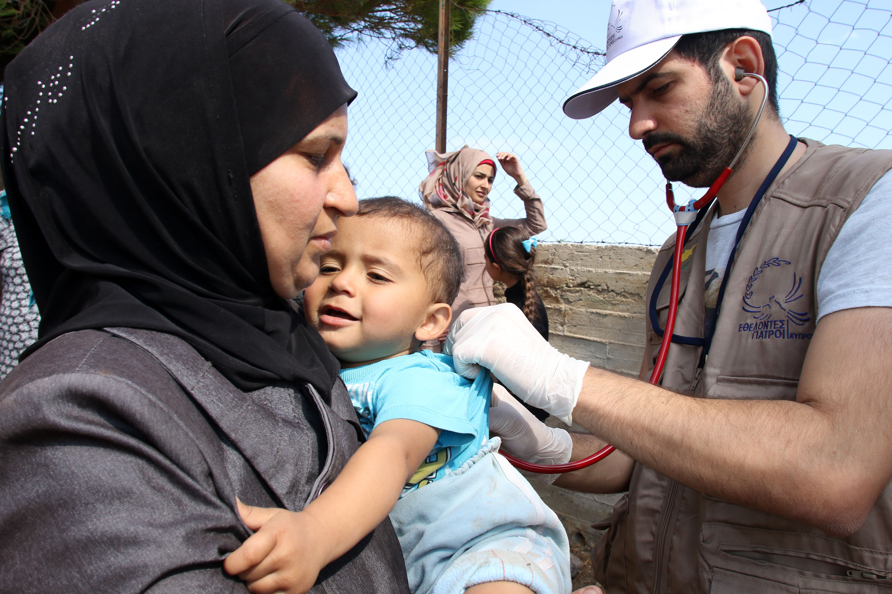 Σε εξέλιξη η διαδικασία για τις 850 θέσεις υγειονομικής φροντίδας προσφύγων