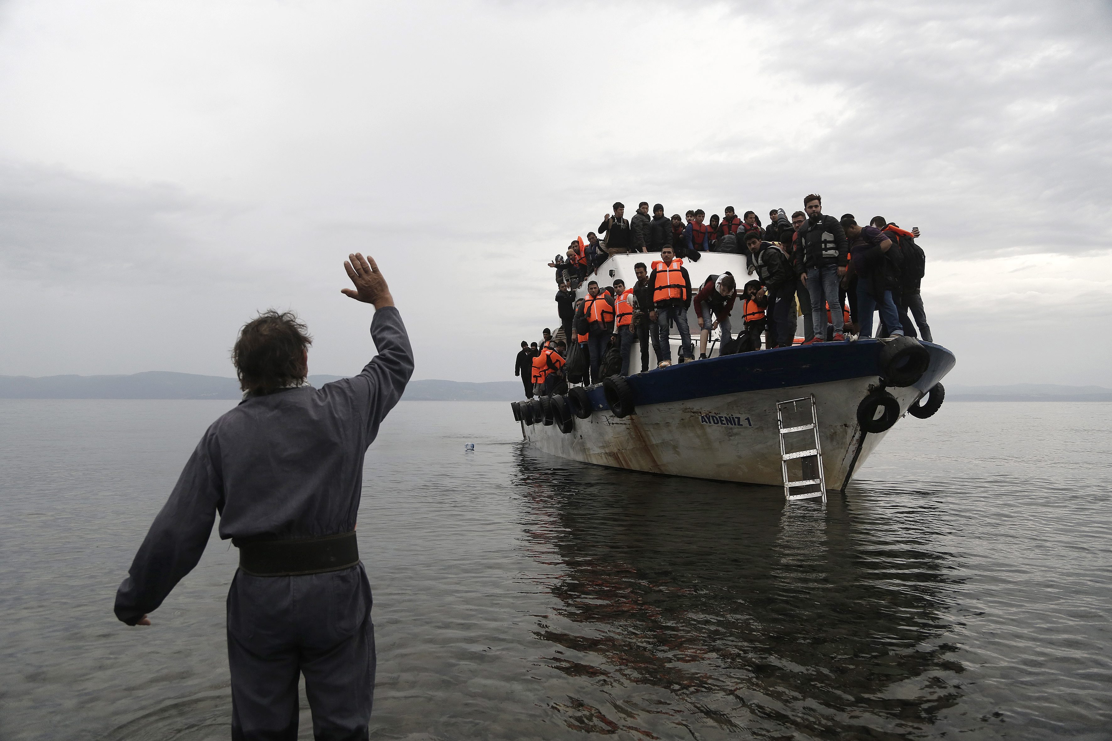 Νέα τραγωδία με 43 νεκρούς πρόσφυγες στις αιγυπτιακές ακτές