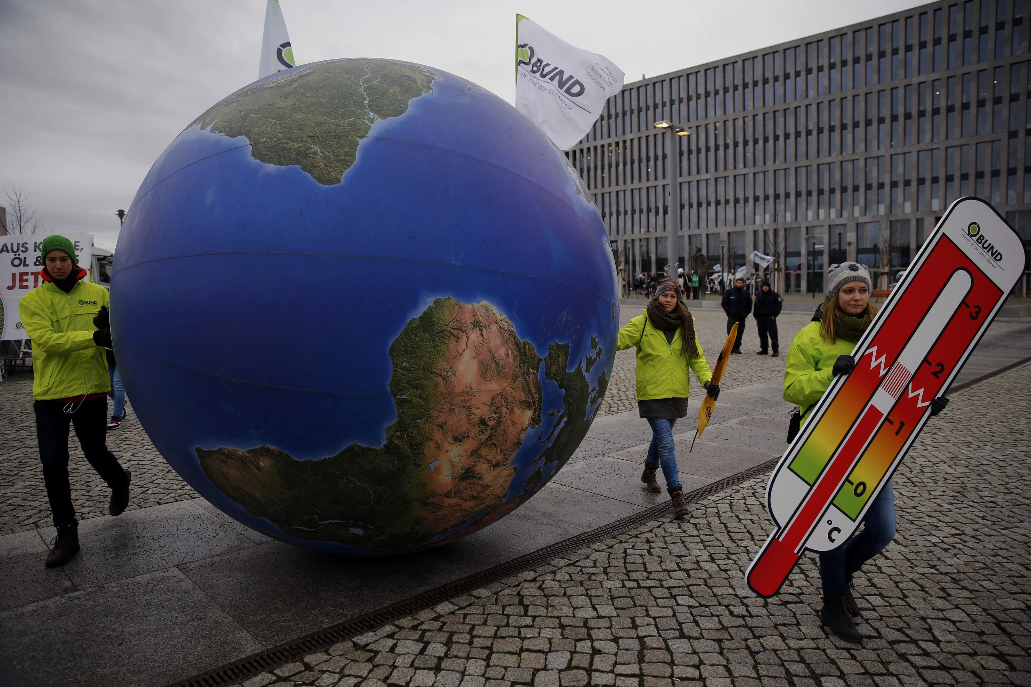 Στις 5 Οκτωβρίου κυρώνει η Βουλή τη Συμφωνία του Παρισιού για το κλίμα