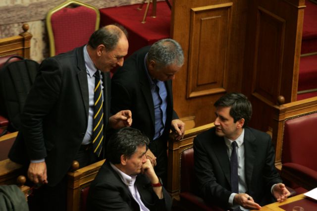 Αδήλωτες καταθέσεις και ακατάσχετος στο τραπέζι με το κουαρτέτο