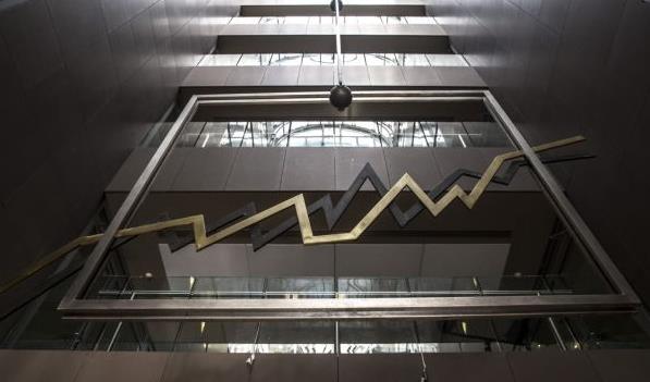 Ισχυρές πιέσεις στο Χρηματιστήριο τη Δευτέρα