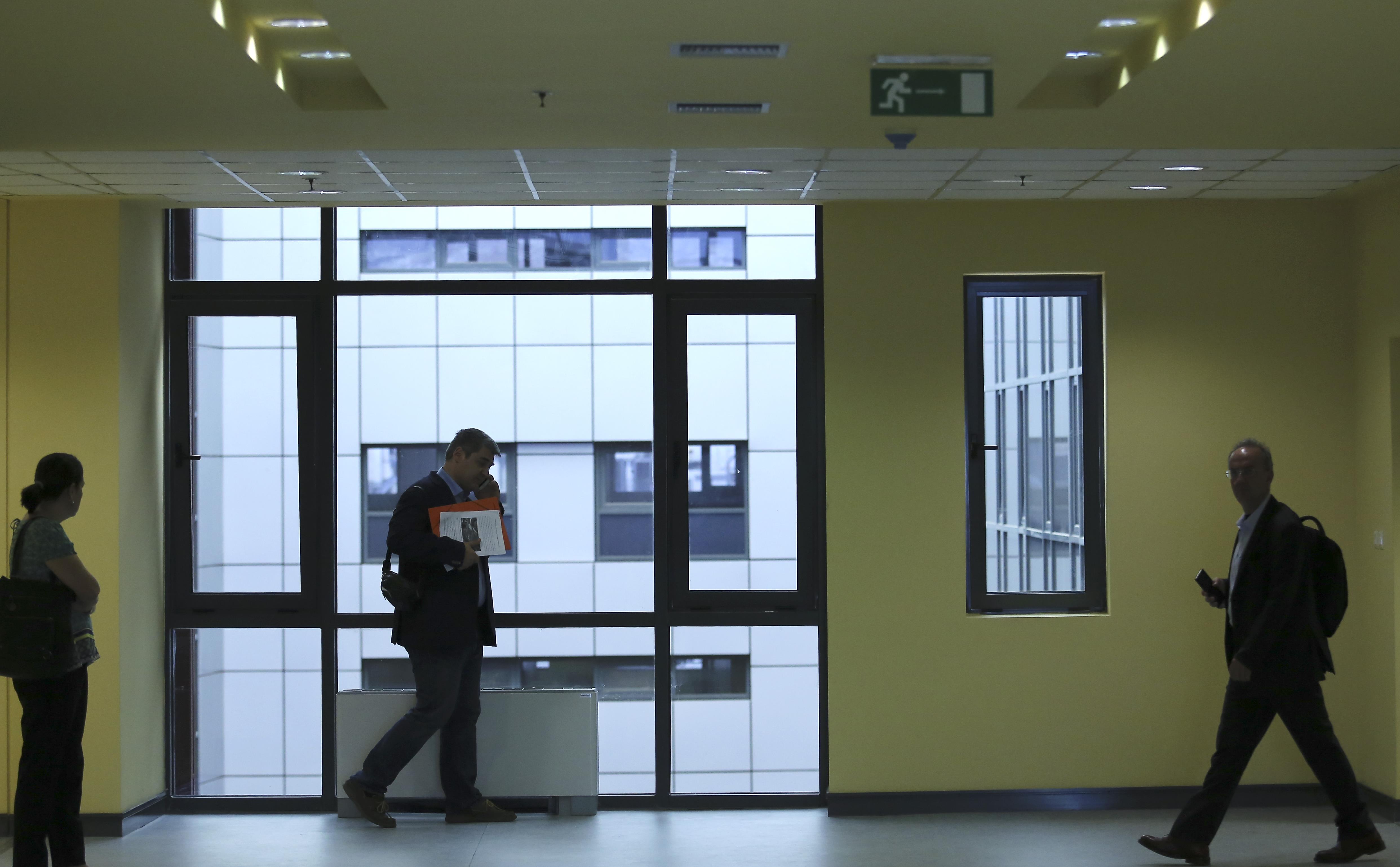 Παρατείνονται οι ατομικές συμβάσεις στην καθαριότητα δημόσιων κτιρίων