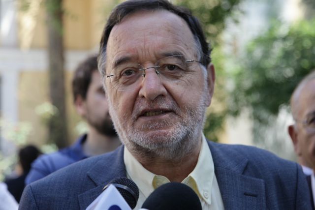 Λαφαζάνης κατά «μνημονιακού» Τσίπρα και «αδίστακτου» Μητσοτάκη