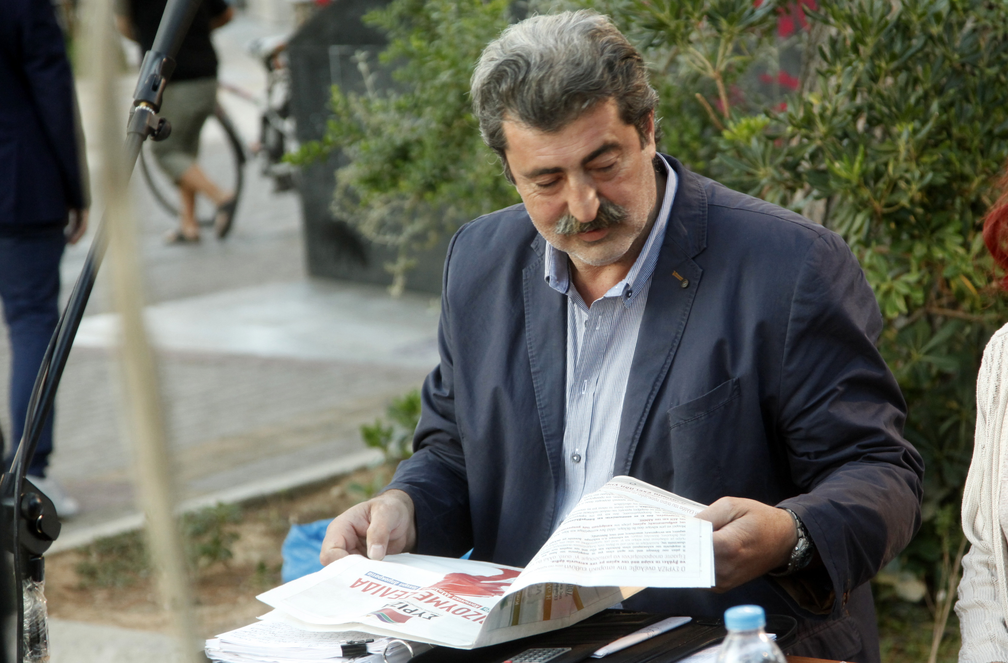 Αποδέκτης αποδοκιμασιών στην Πρέβεζα ο Πολάκης – Αιχμές κατά της ΠΟΕΔΗΝ