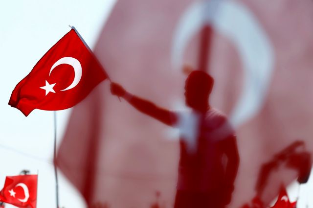 Τουρκία: Οι Αρχές αποπέμπουν 87 μέλη της ΜΙΤ