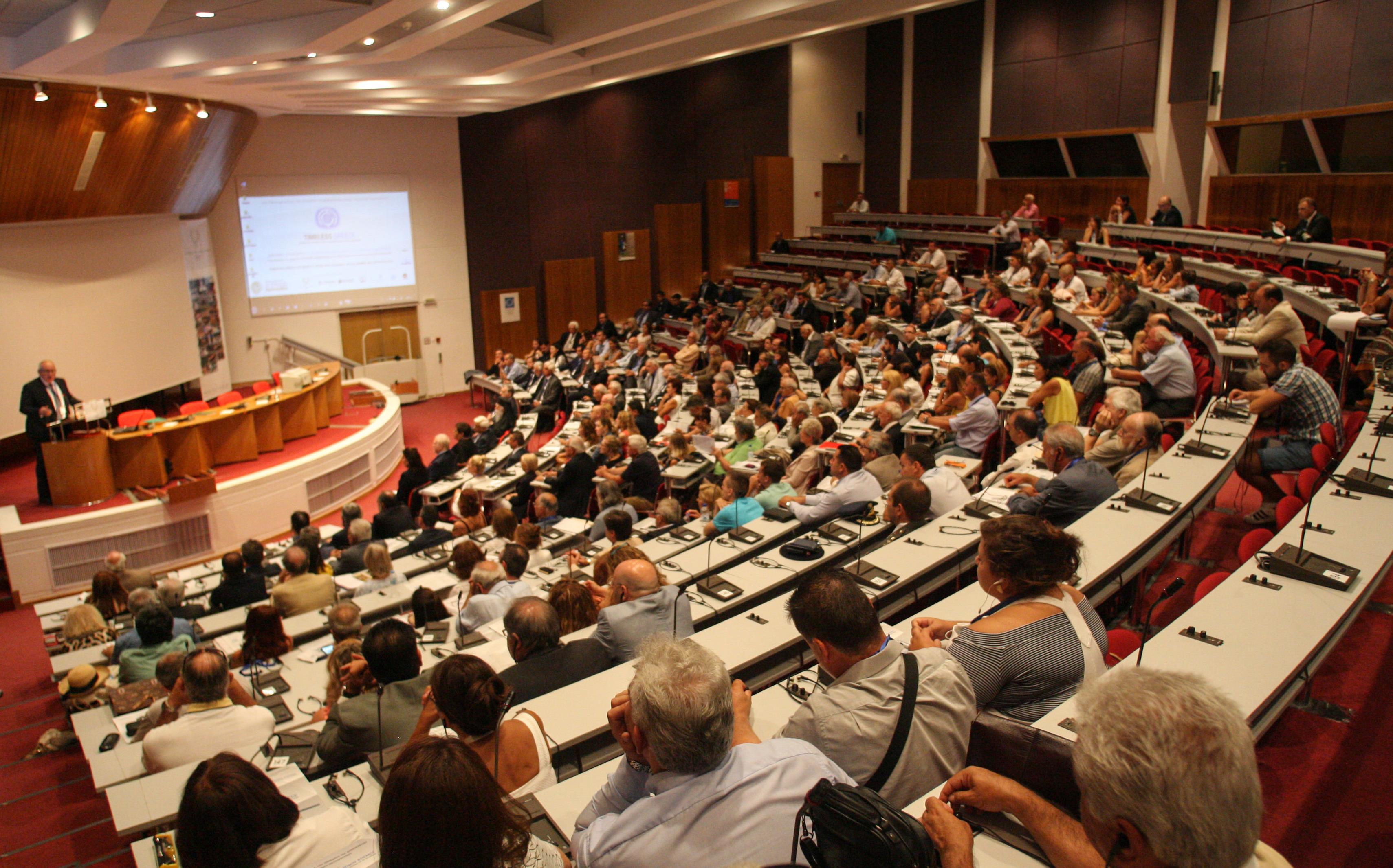 Χωρίς προϋποθέσεις οι μετεγγραφές για μουσουλμάνους Θράκης, Κύπριους και κρατούμενους