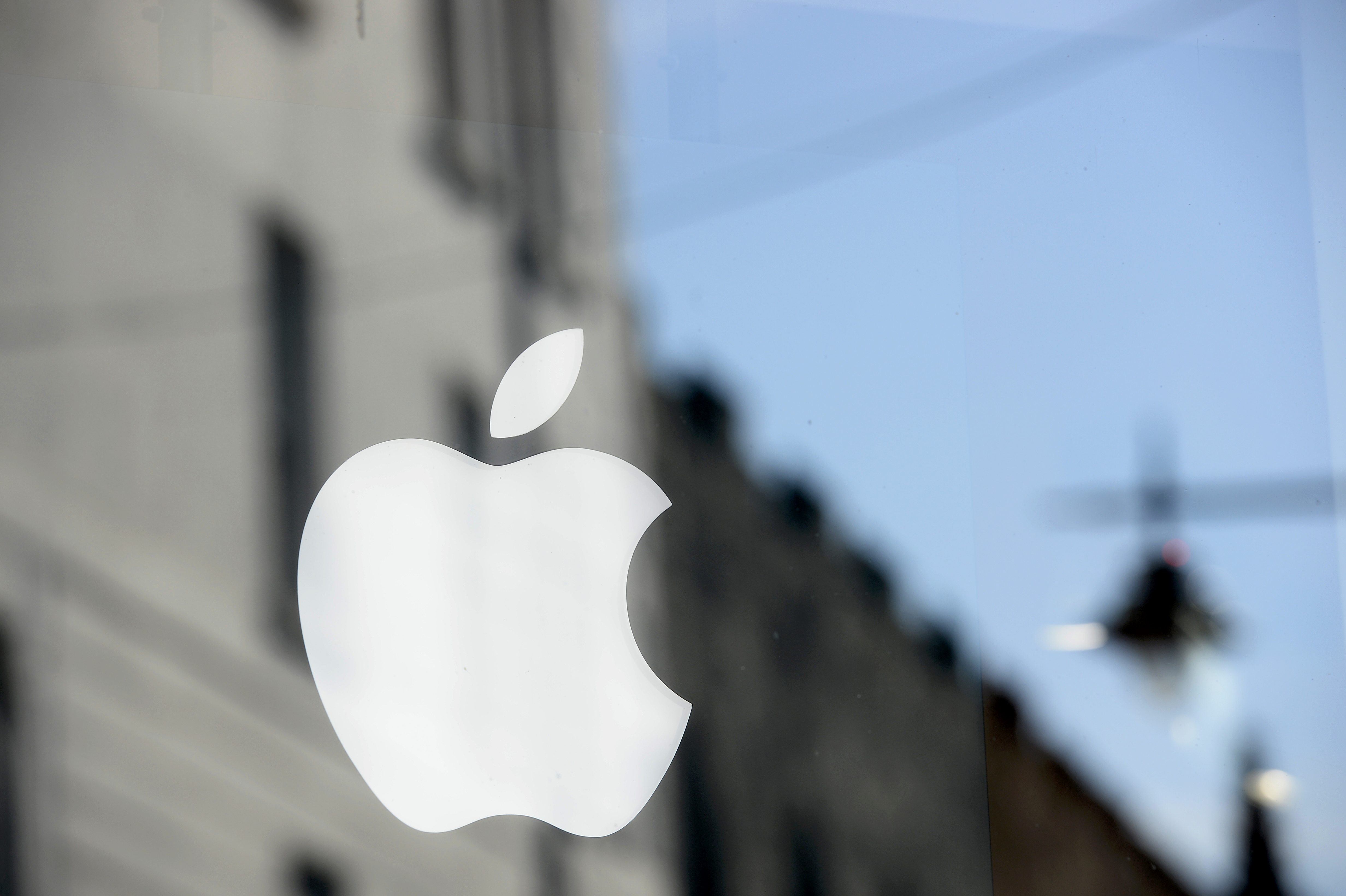 Κόντρα Apple και Κομισιόν για τις… «πολιτικές μπούρδες» της φορολόγησης