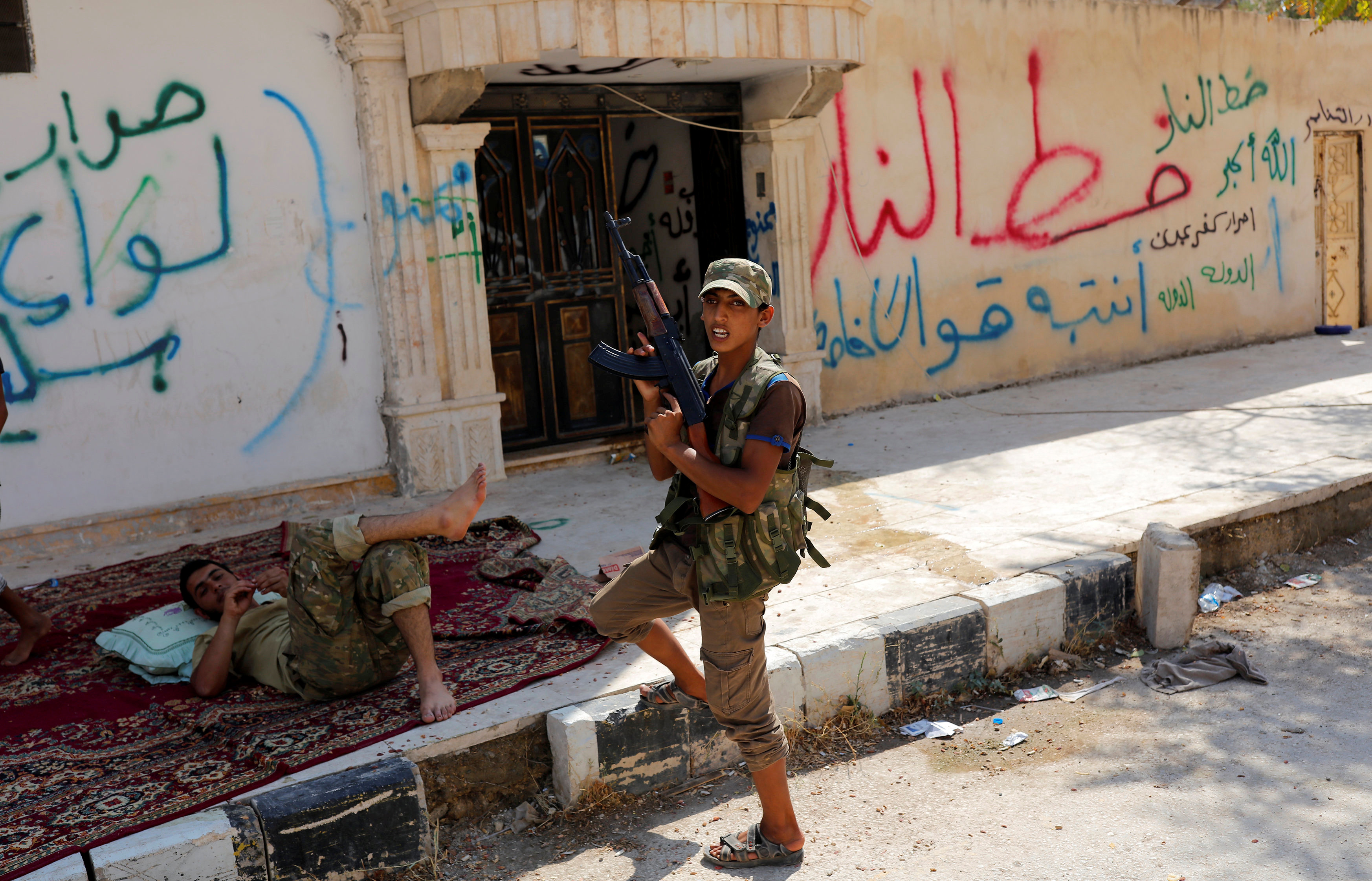 Συρία: Φεύγει η ISIS από τα σύνορα της Τουρκίας, αποκόπτονται οι Κούρδοι