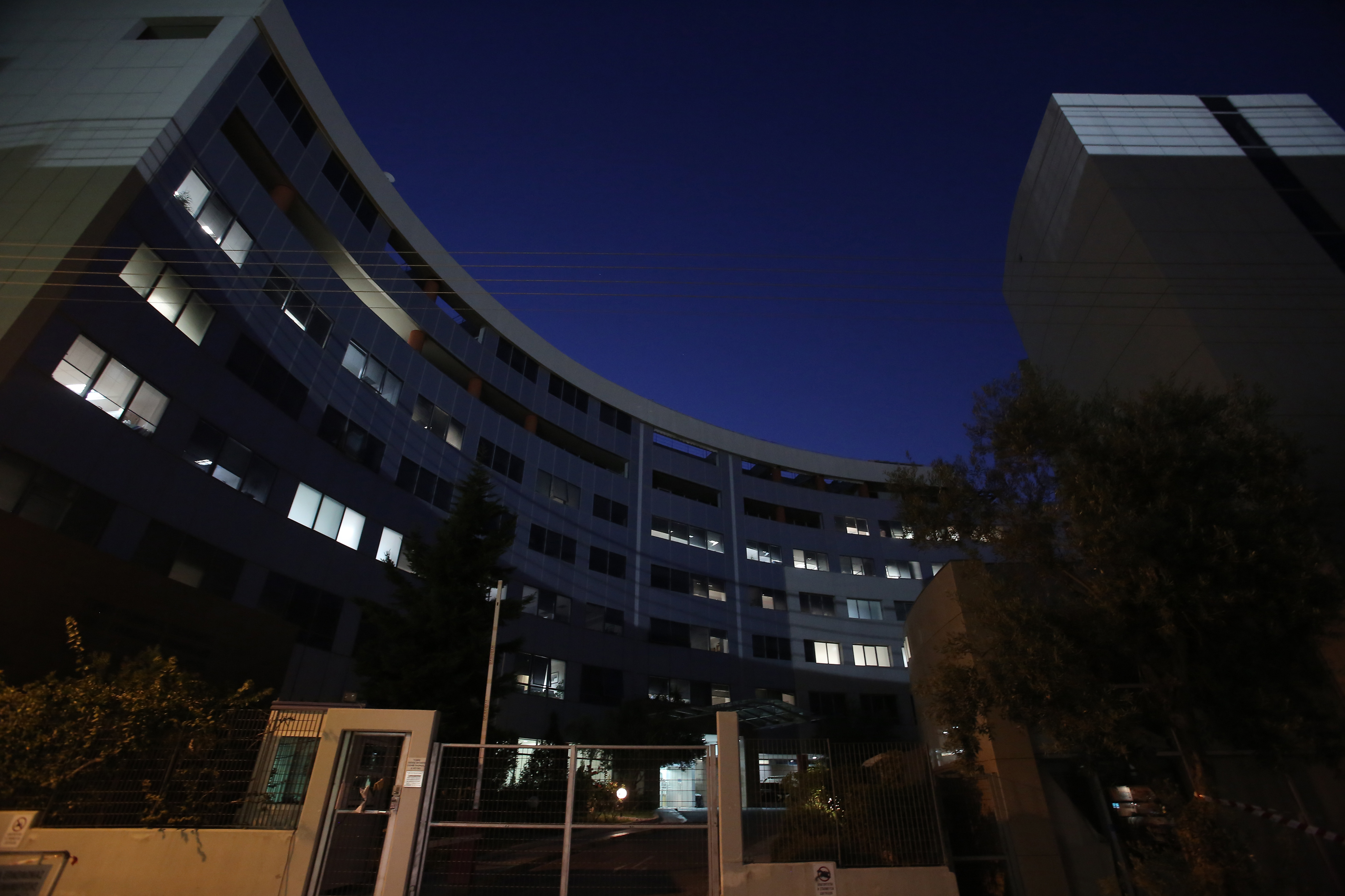 Το μαρτύριο της σταγόνας για τις τηλεοπτικές άδειες