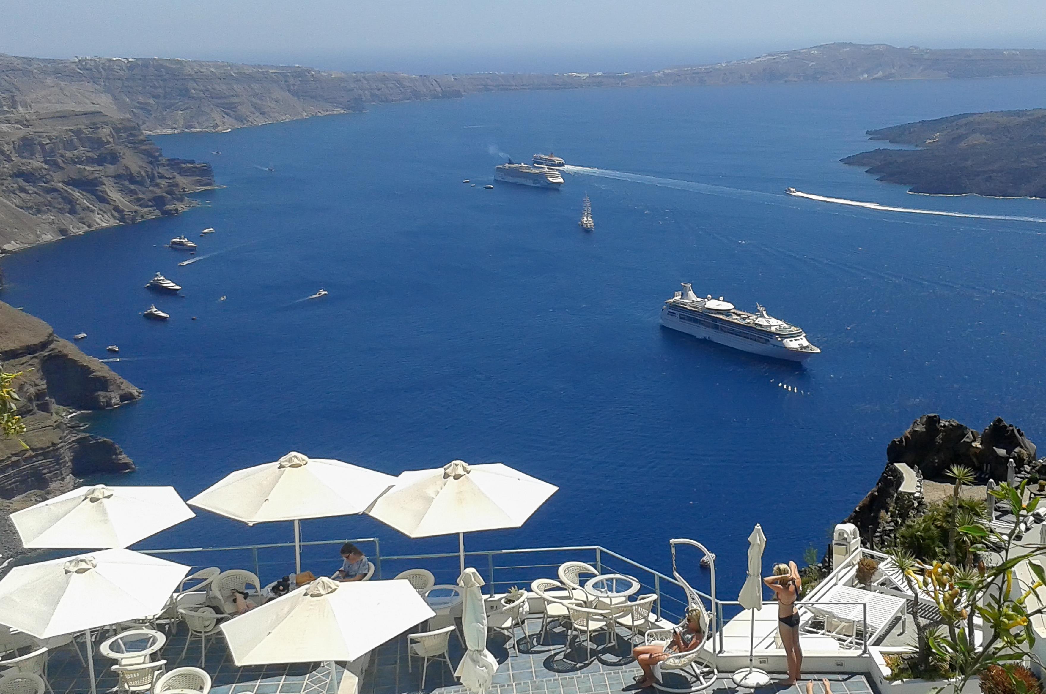 Ανάκαμψη εσόδων από ΦΠΑ στα νησιά τον Ιούλιο