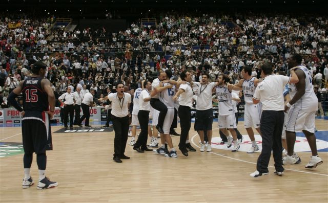 Δέκα χρόνια από το θαύμα: Όταν η Ελλάδα «γονάτισε» το NBA
