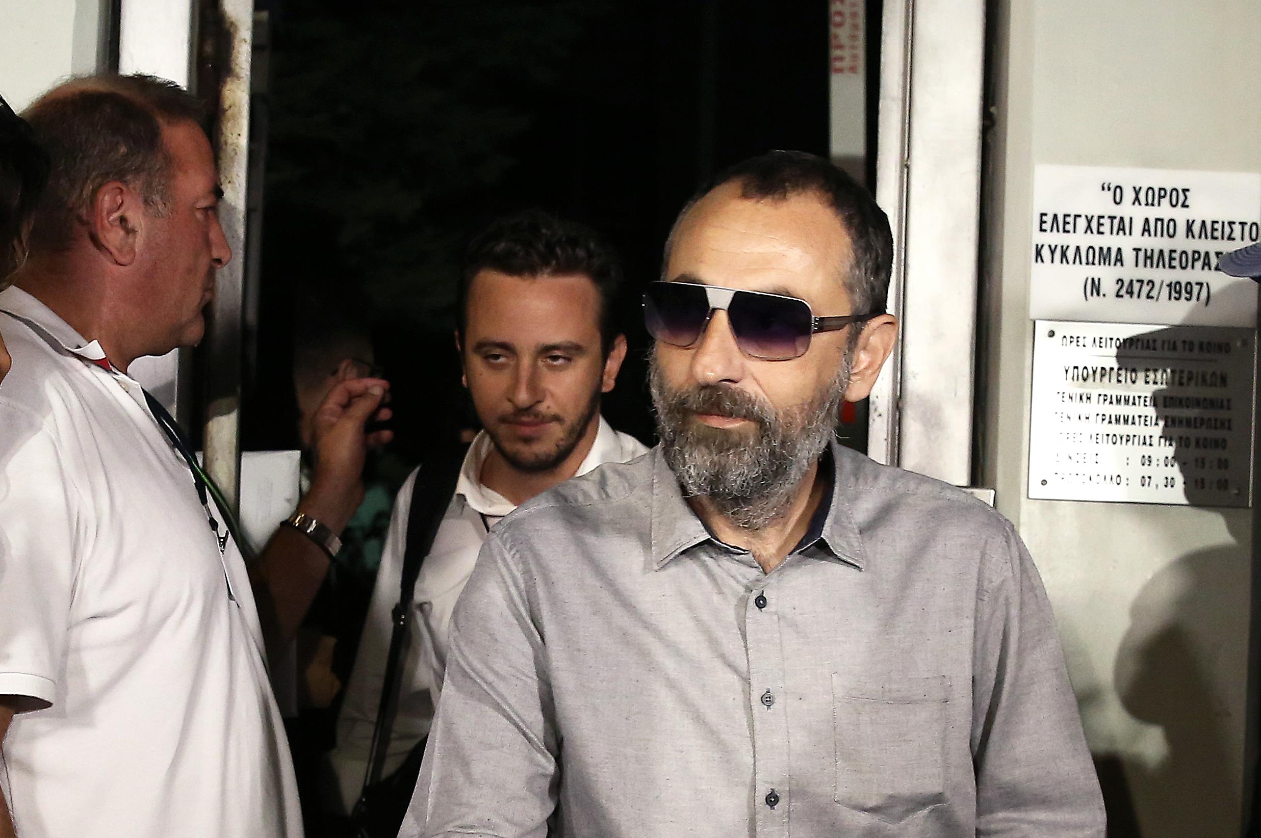 Αποχώρησε ο Καλογρίτσας από τη μάχη για την τηλεοπτική άδεια