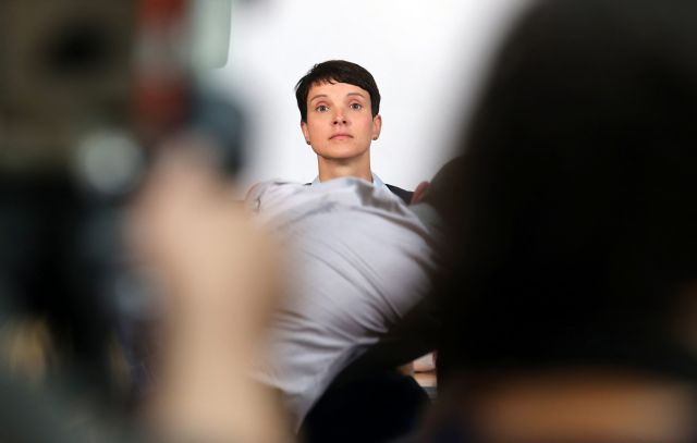 Δημοσκόπηση: Στο 15% το AfD στις τοπικές εκλογές του Βερολίνου