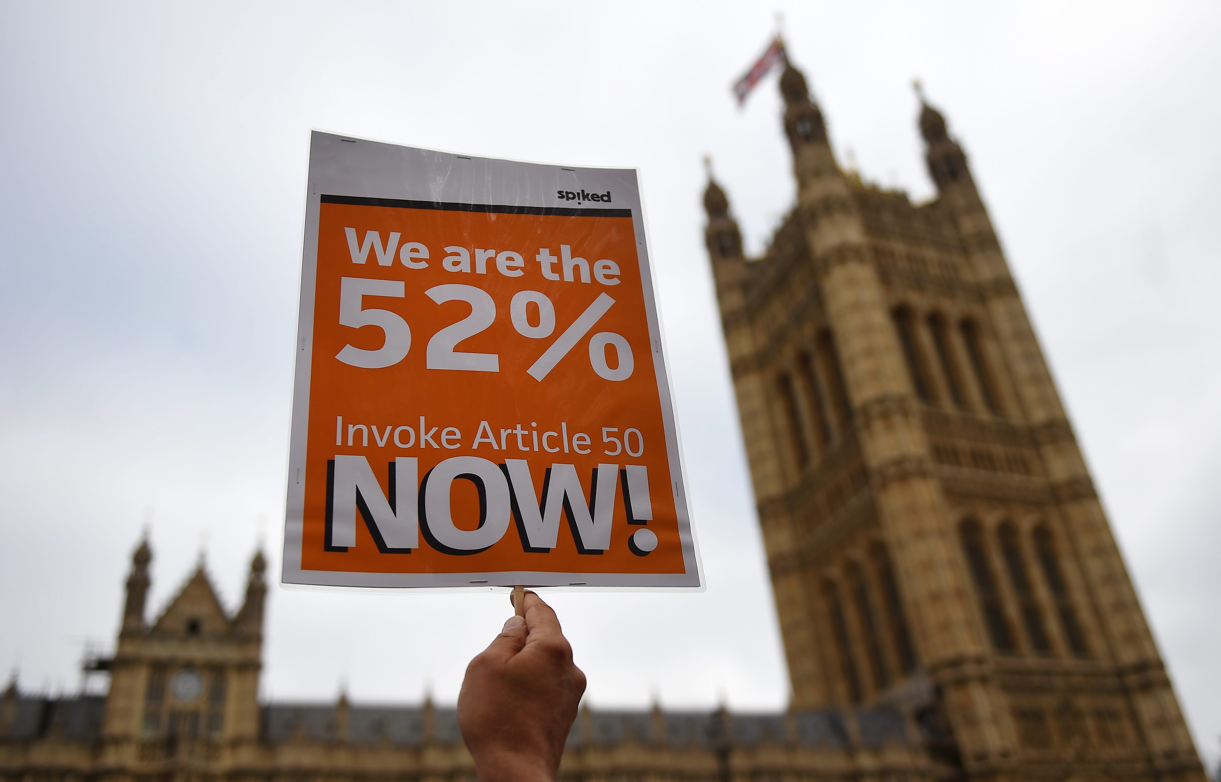 Και έλεγχο της μετανάστευσης, και ενιαία αγορά, θέλει η Βρετανία