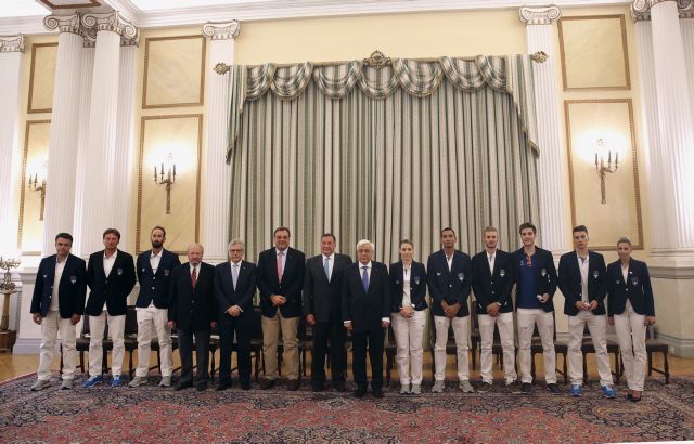 Κορακάκη, Παπαχρήστου, πανιά και κουπιά στον Παυλόπουλο