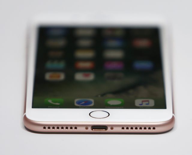 iOS 10: Πώς θα ξεκλειδώνετε το iPhone απλά, όχι όμως όπως παλιά