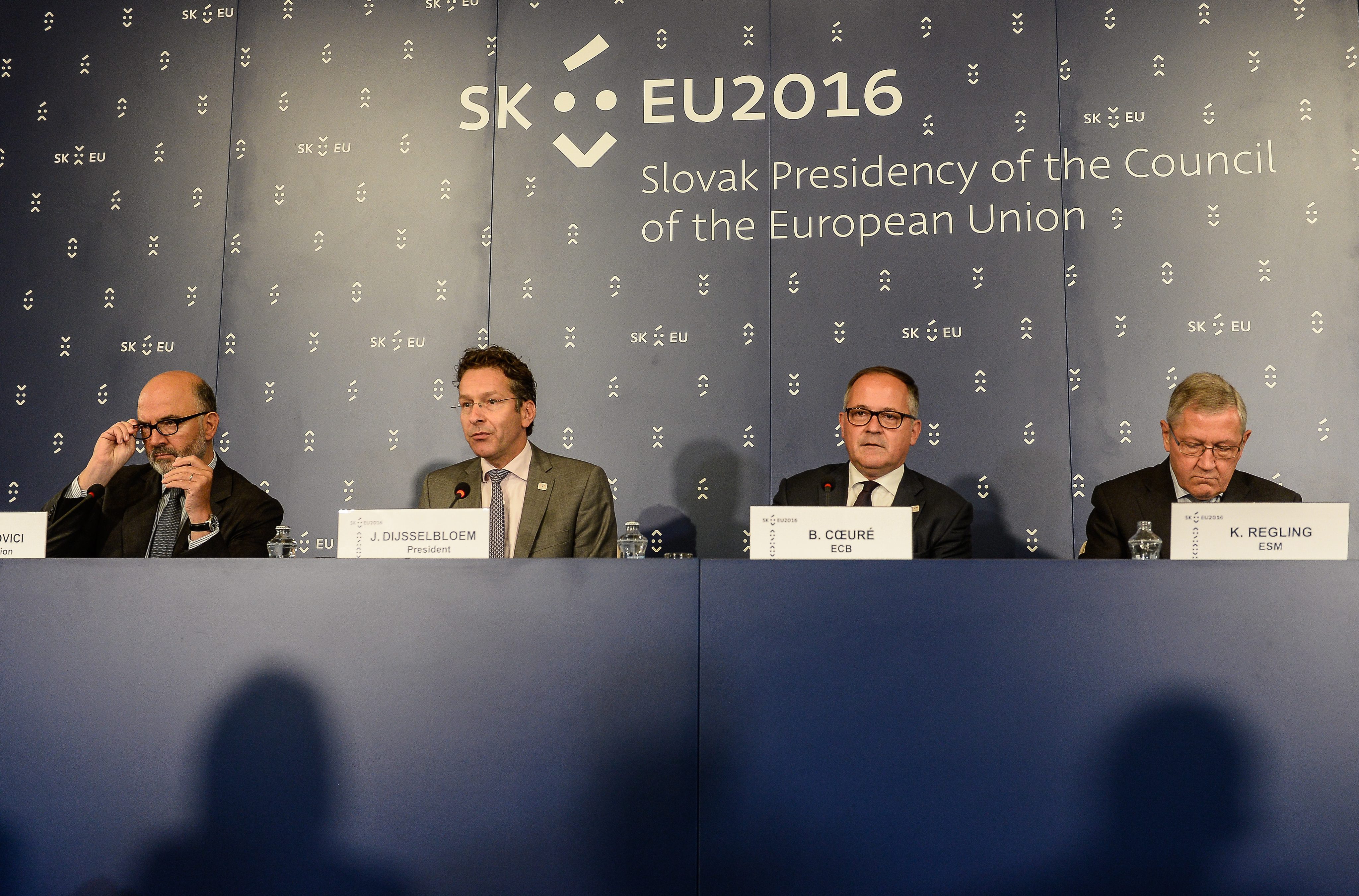 Eurogroup: Τελειώνετε με τα προαπαιτούμενα