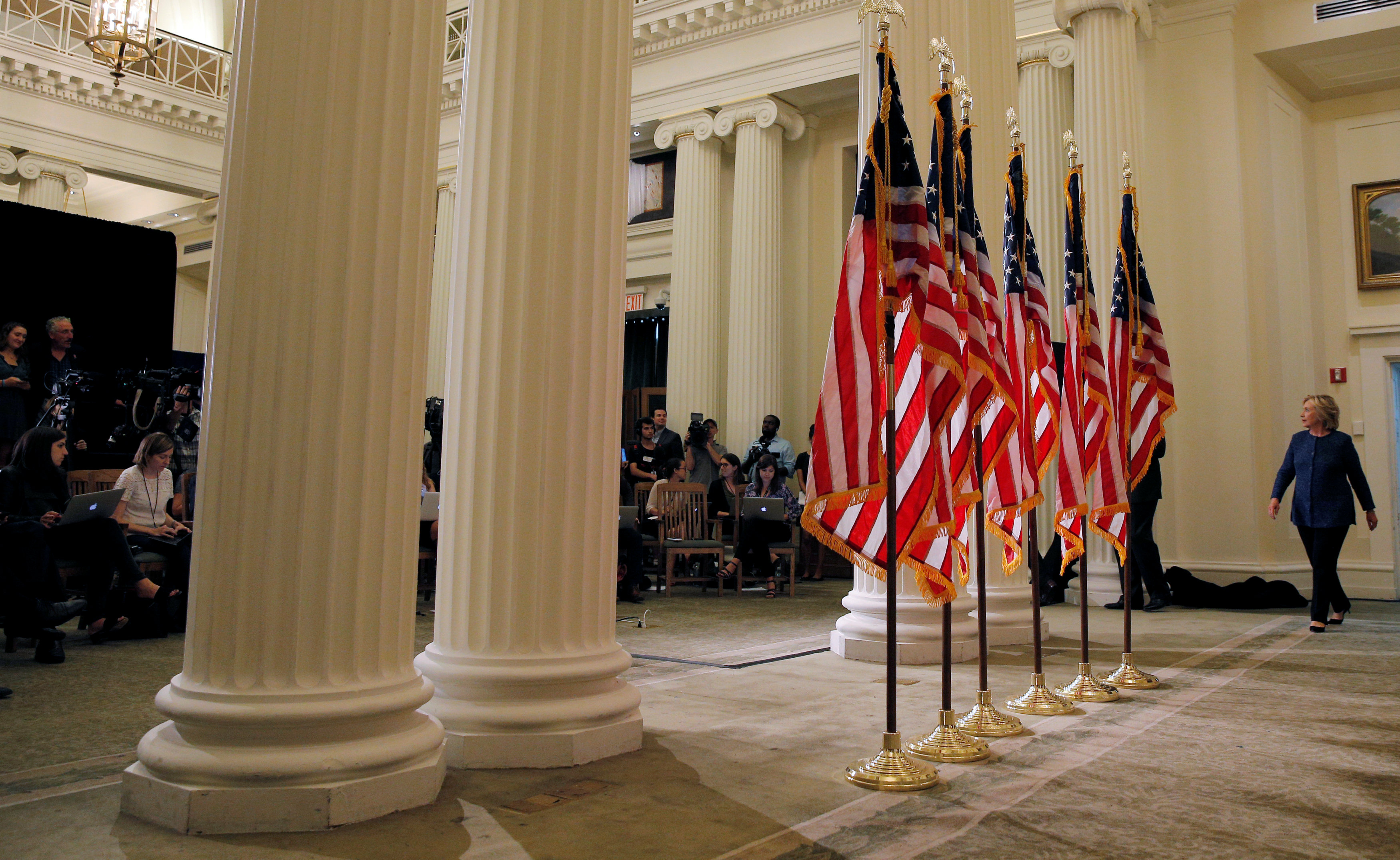 Η υγεία του προέδρου των ΗΠΑ: Λιποθυμίες, εμετοί και στραβοπατήματα
