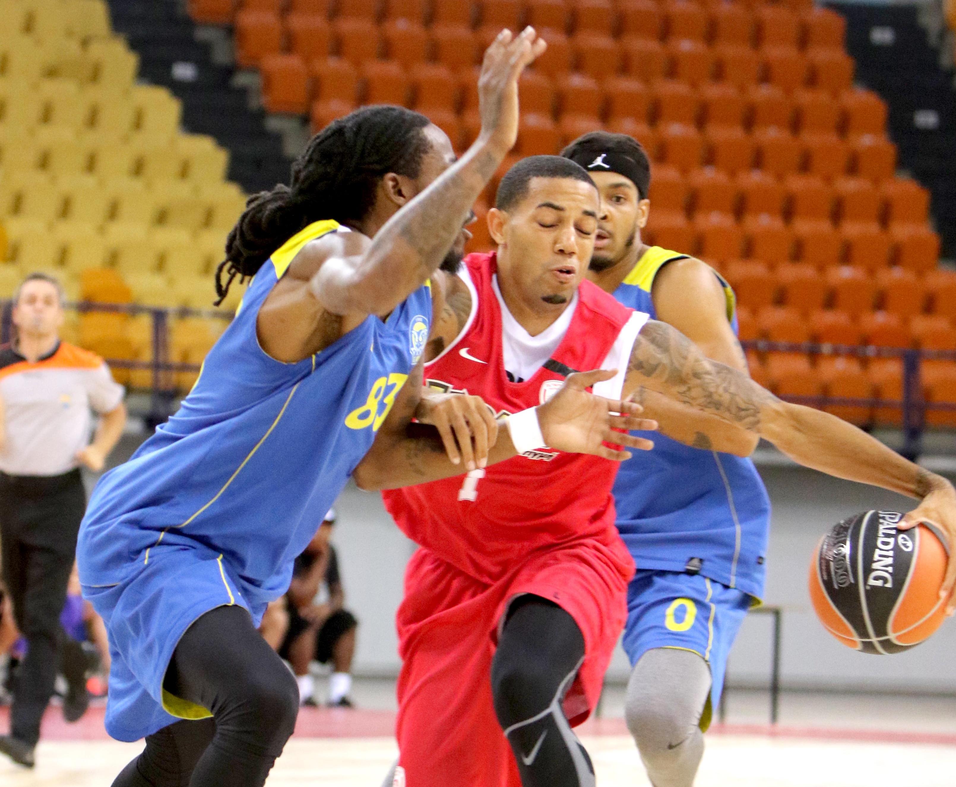 Ο Ολυμπιακός… ξεμούδιασε με εύκολη νίκη επί του Λαυρίου