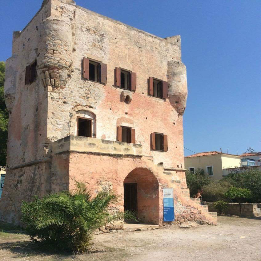 Μαθητές και φίλοι του Γιάννη Μόραλη συναντιούνται στην Αίγινα