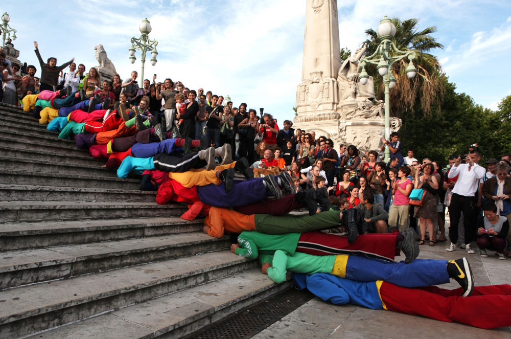 Dancing Athens: χορός σε πλατείες, δρόμους και μουσεία