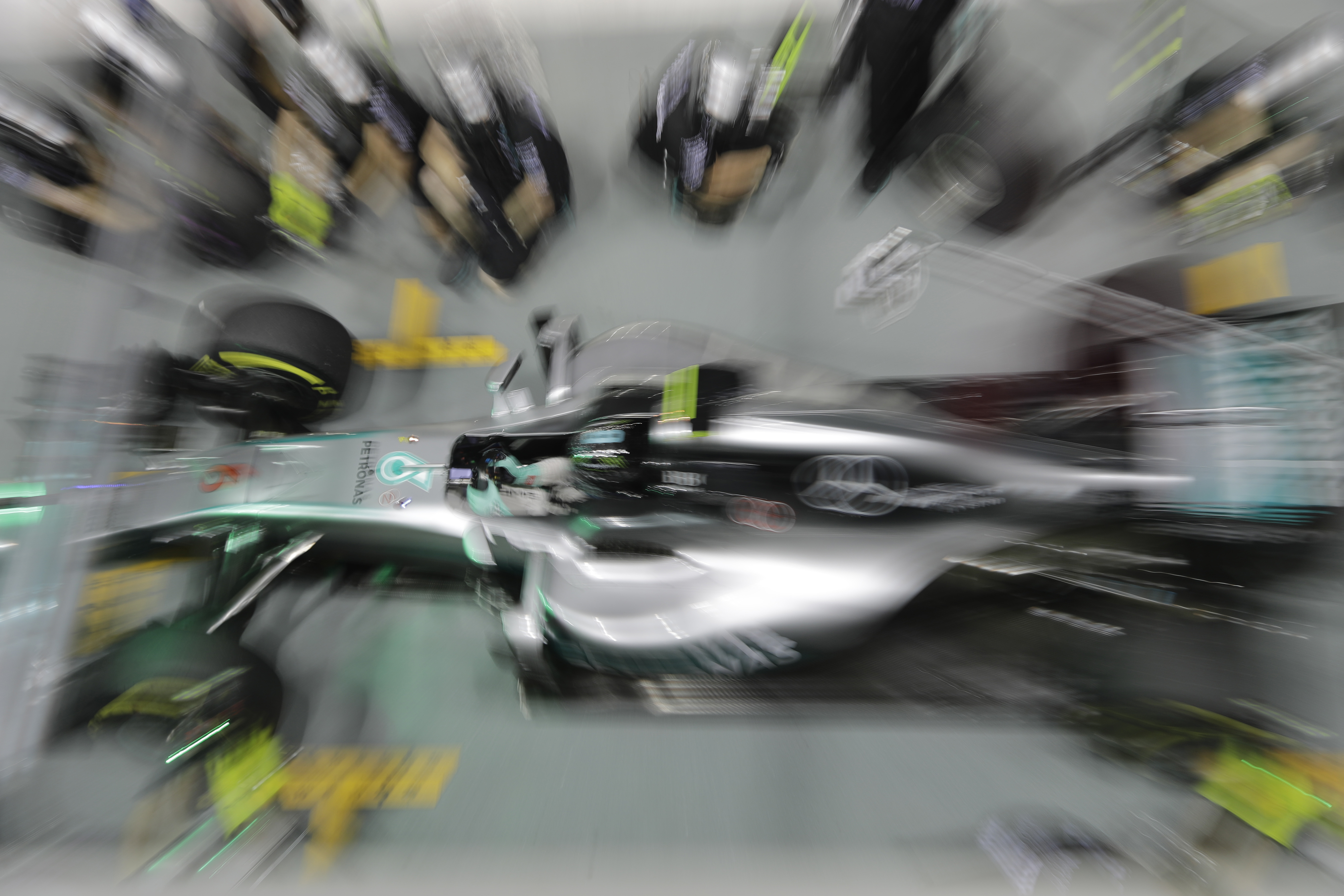 GP Σιγκαπούρης 2016: Ταχύτερος της Παρασκευής ο N. Rosberg παρά τα προβλήματα