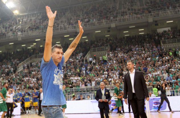 Προτροπή φιλάθλων στον Διαμαντίδη: «Μη σταματήσεις αρχηγέ»