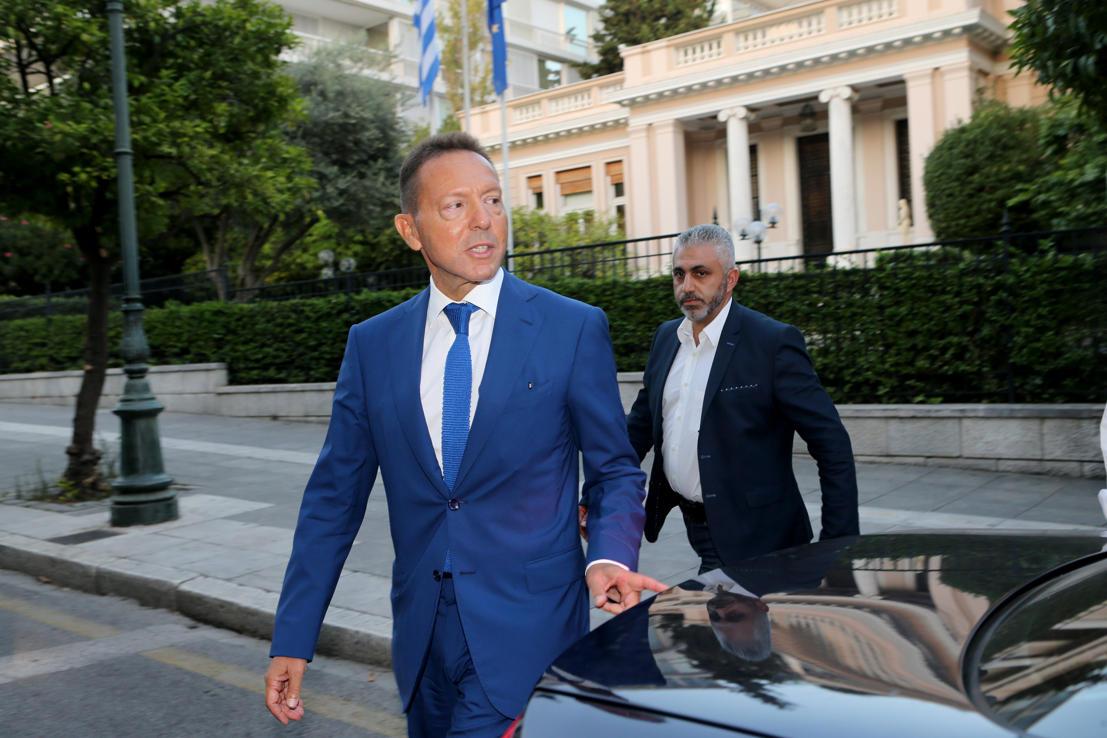 Στουρνάρας: Διαψεύδει τηλεφωνική επικοινωνία με Σημίτη