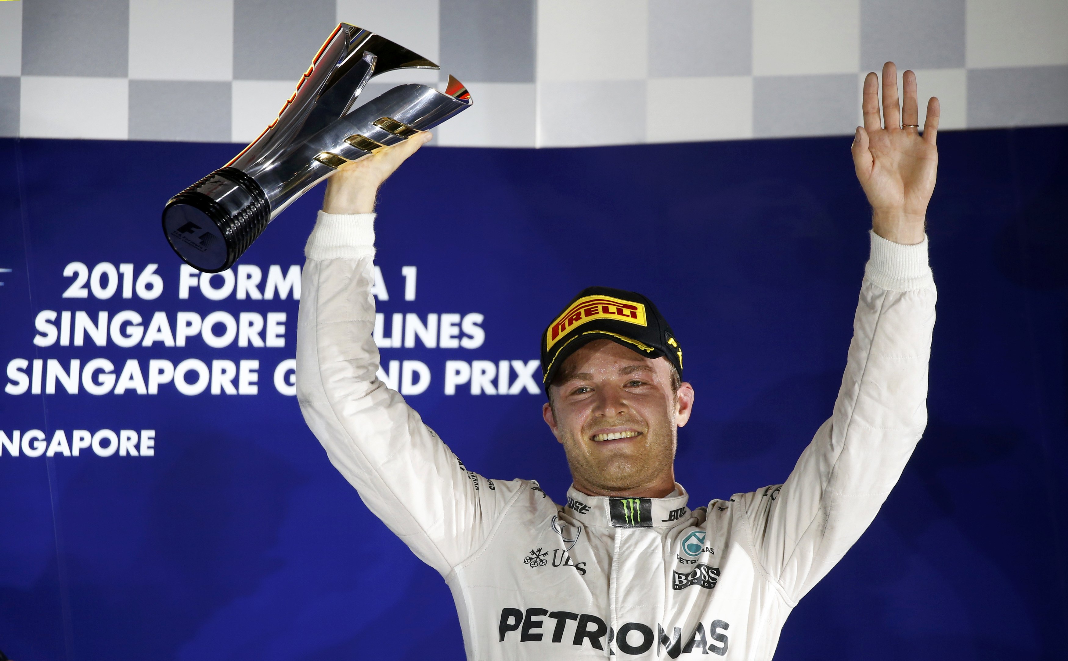 GP Σιγκαπούρης 2016: Nίκη - προβάδισμα τίτλου για τον N. Rosberg
