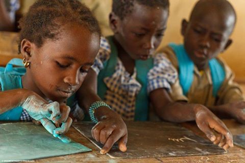 «Πάνω από ένα δισ. άνθρωποι απόφοιτοι μόνο του Δημοτικού το 2030»